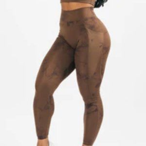 * SET*  ALPHALETE Alphalux Force Legging with matching Bra